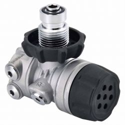 FS-870D｜ไดอะแฟรมสมดุลขั้นที่ 1 สำหรับการดำน้ำในน้ำเย็น